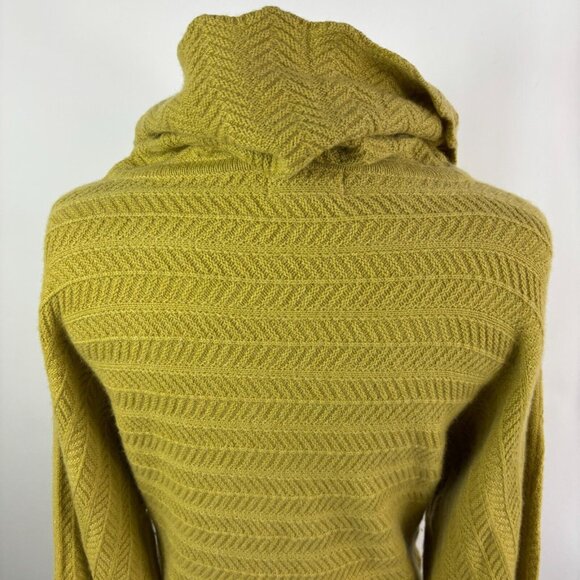 Sutton Studio Sweater Womens M Cashmere Chartreuse Cowl Neck Bell Sleeve Print - Picture 7 of 15